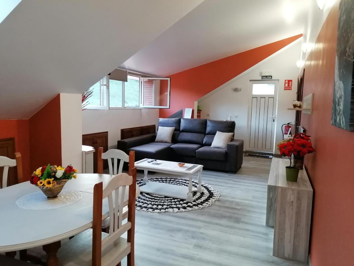 Apartamento Turistico La Mies Lägenhet Orena Exteriör bild