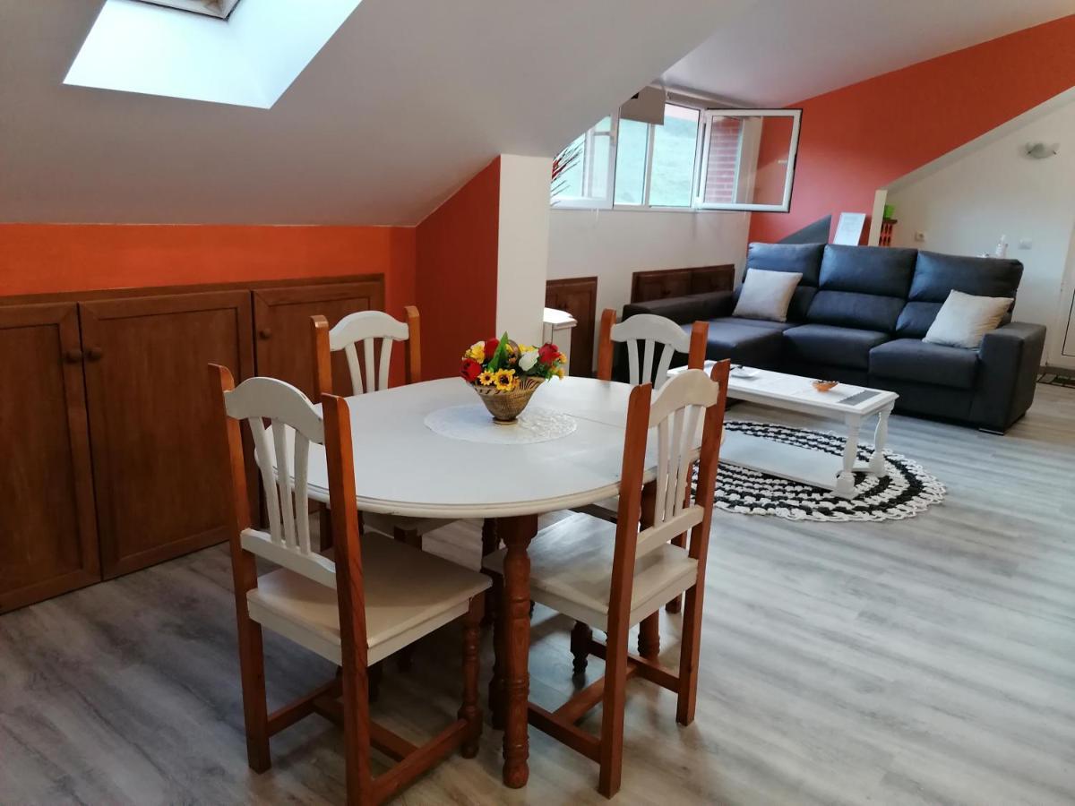 Apartamento Turistico La Mies Lägenhet Orena Exteriör bild